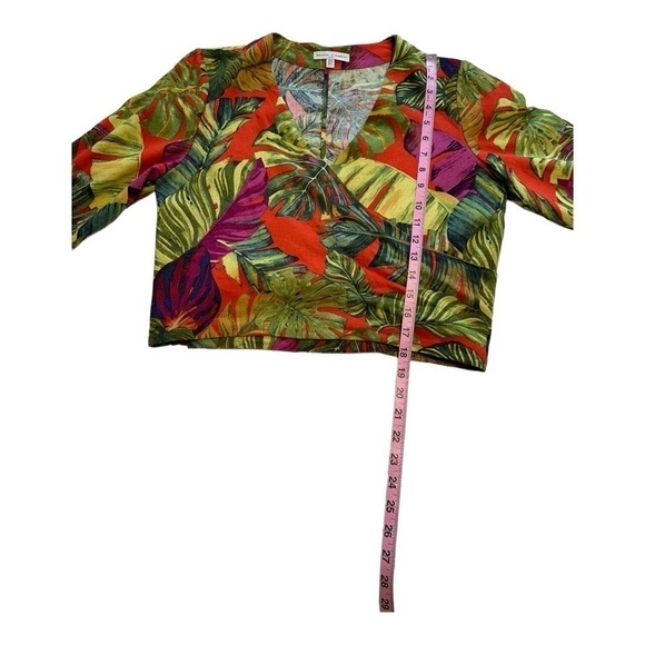 Maison d’ Amelie Tropical Linen blend Tie Front Top - Size Small - Picture 9 of 9